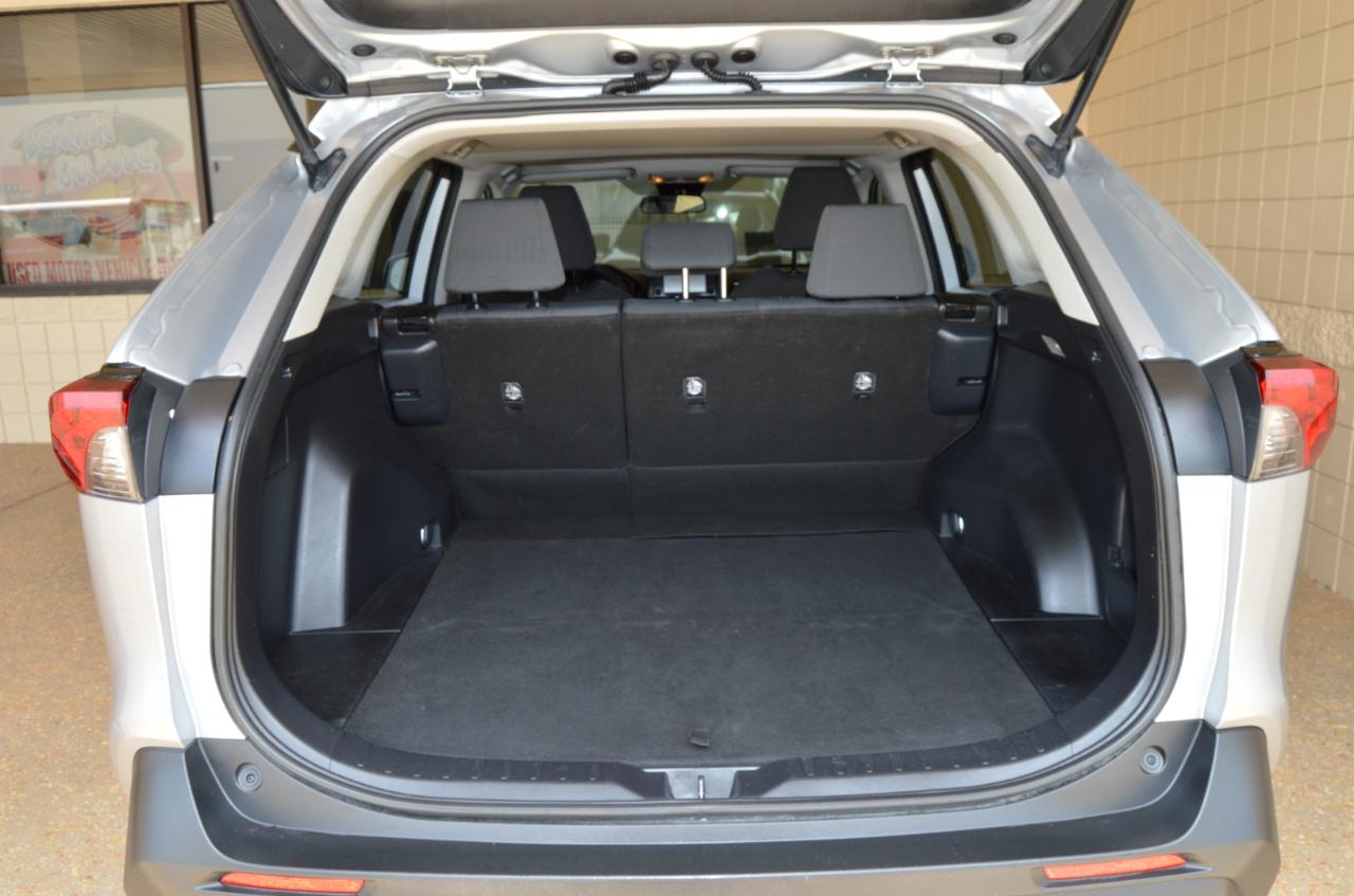 Toyota RAV4 XLE 2019