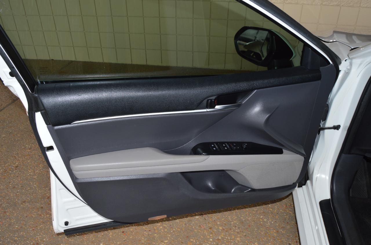 Toyota Camry LE 2018