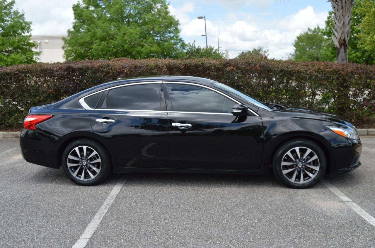 Nissan Altima 2.5 SL Sedan 2017