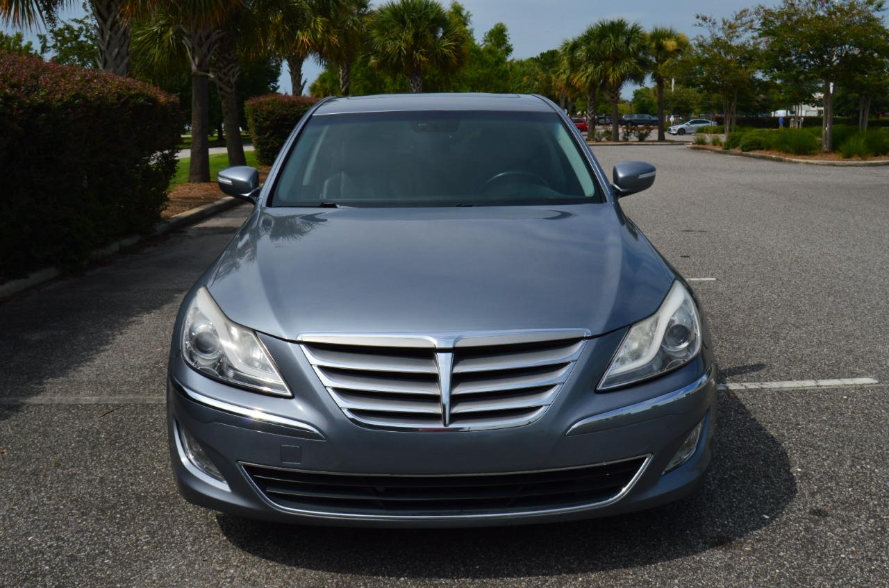 Hyundai Genesis 3.8L 2013