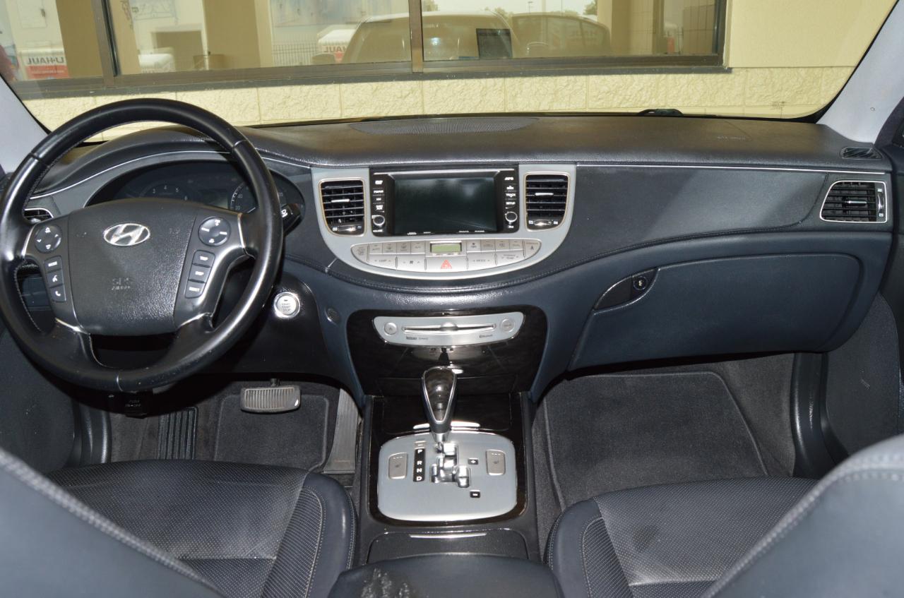 Hyundai Genesis 3.8L 2013