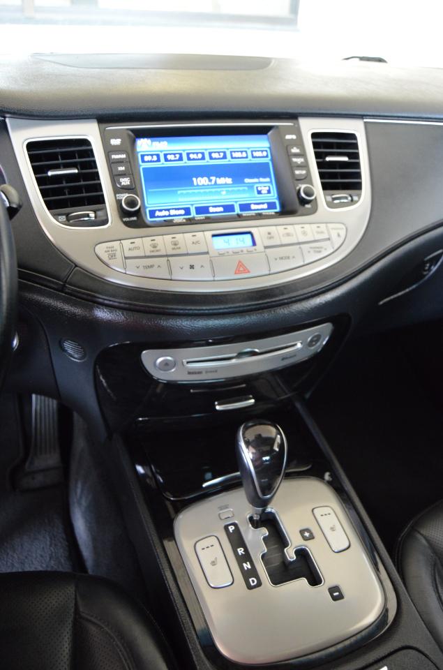 Hyundai Genesis 3.8L 2013