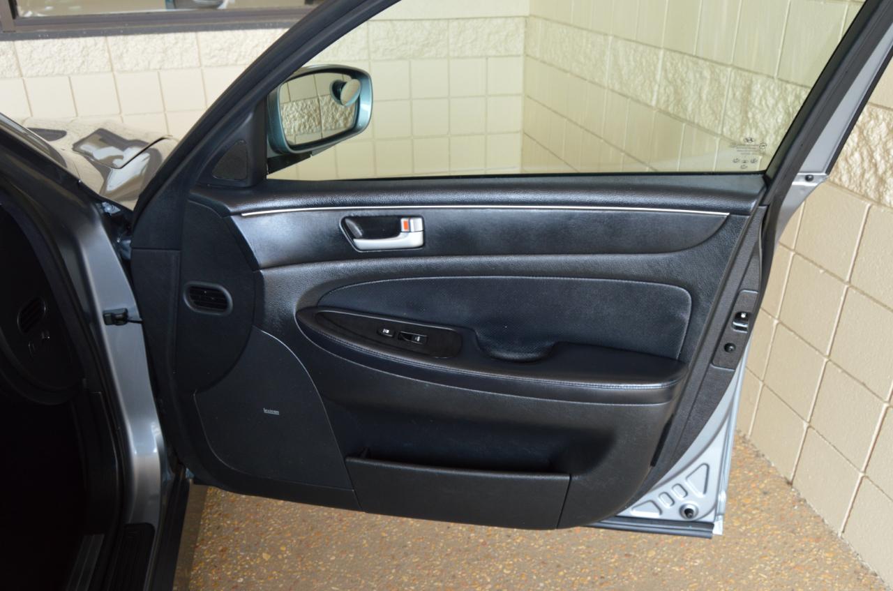 Hyundai Genesis 3.8L 2013