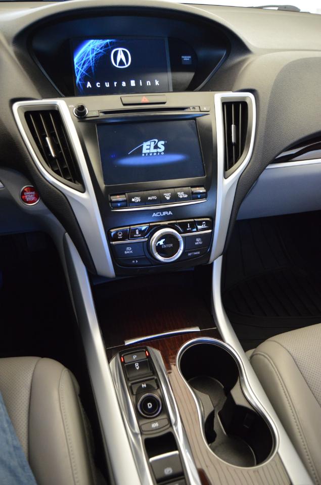 Acura TLX 9-Spd AT w/Technology Package 2017