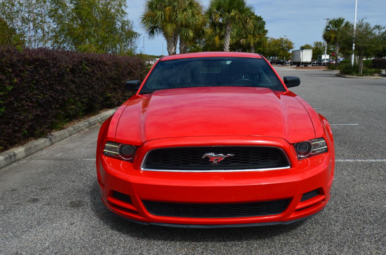 Ford Mustang V6 Coupe 2013