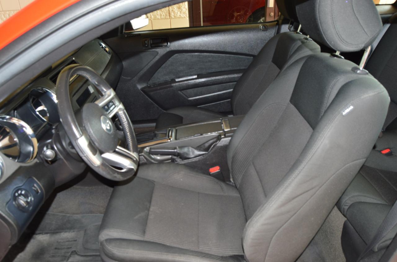 Ford Mustang V6 Coupe 2013