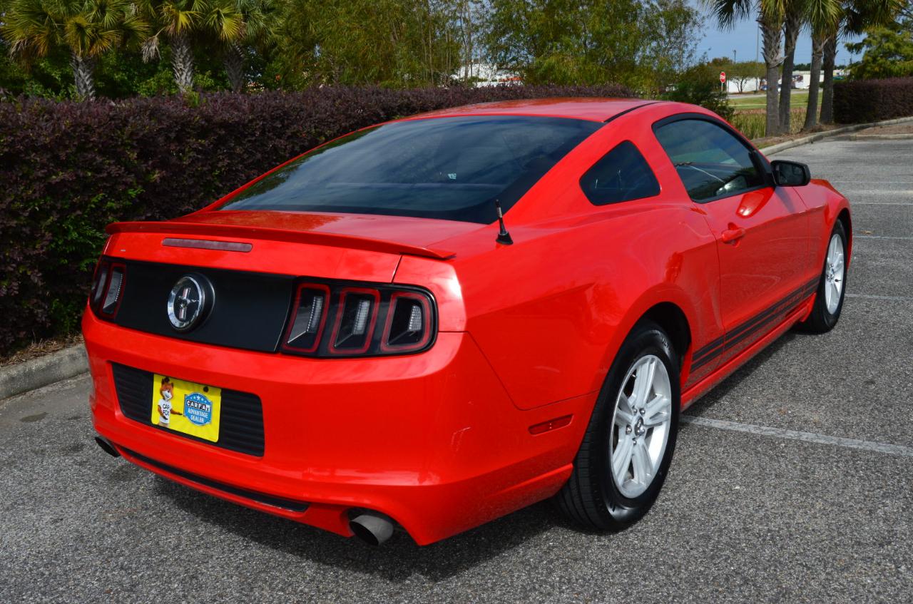Ford Mustang V6 Coupe 2013