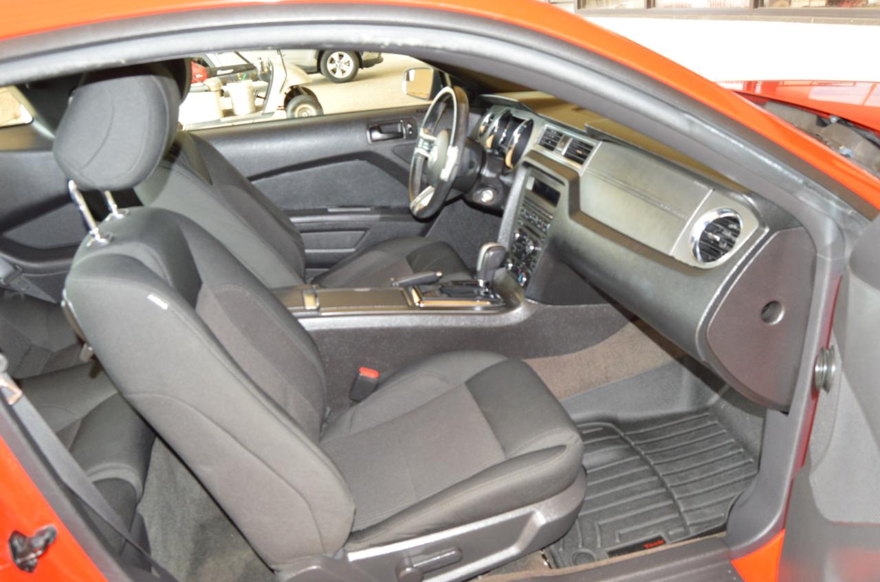 Ford Mustang V6 Coupe 2013