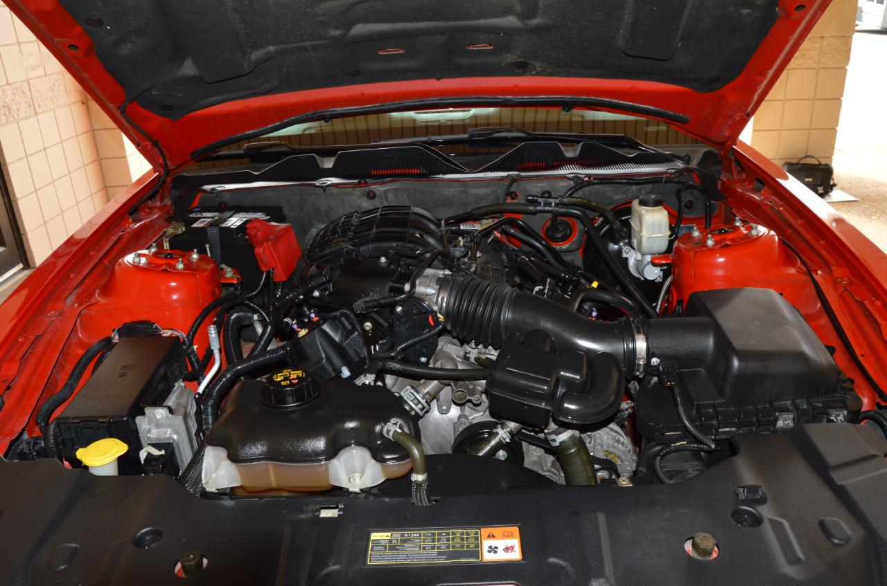 Ford Mustang V6 Coupe 2013