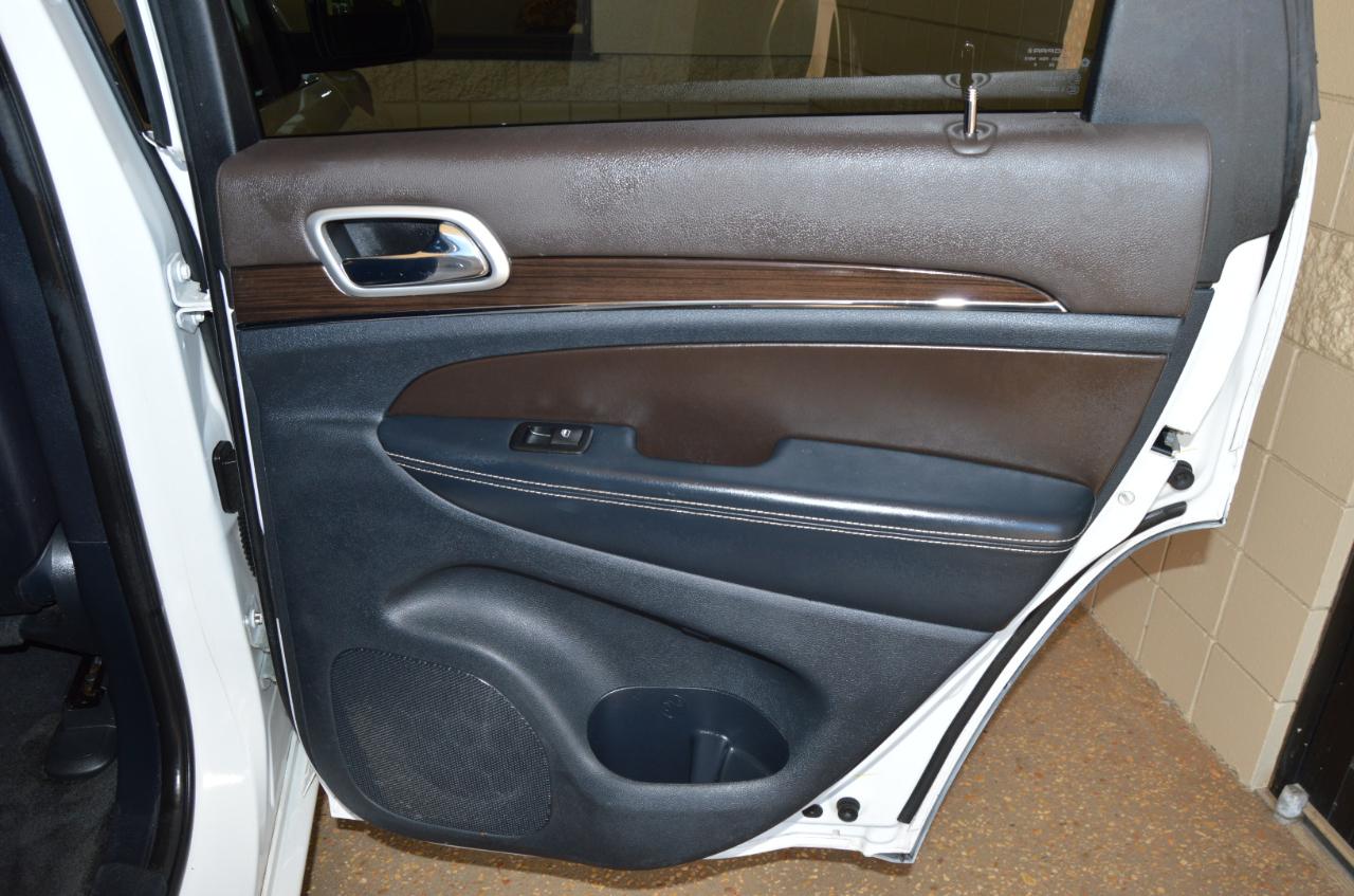 Jeep Grand Cherokee Overland 2WD 2016