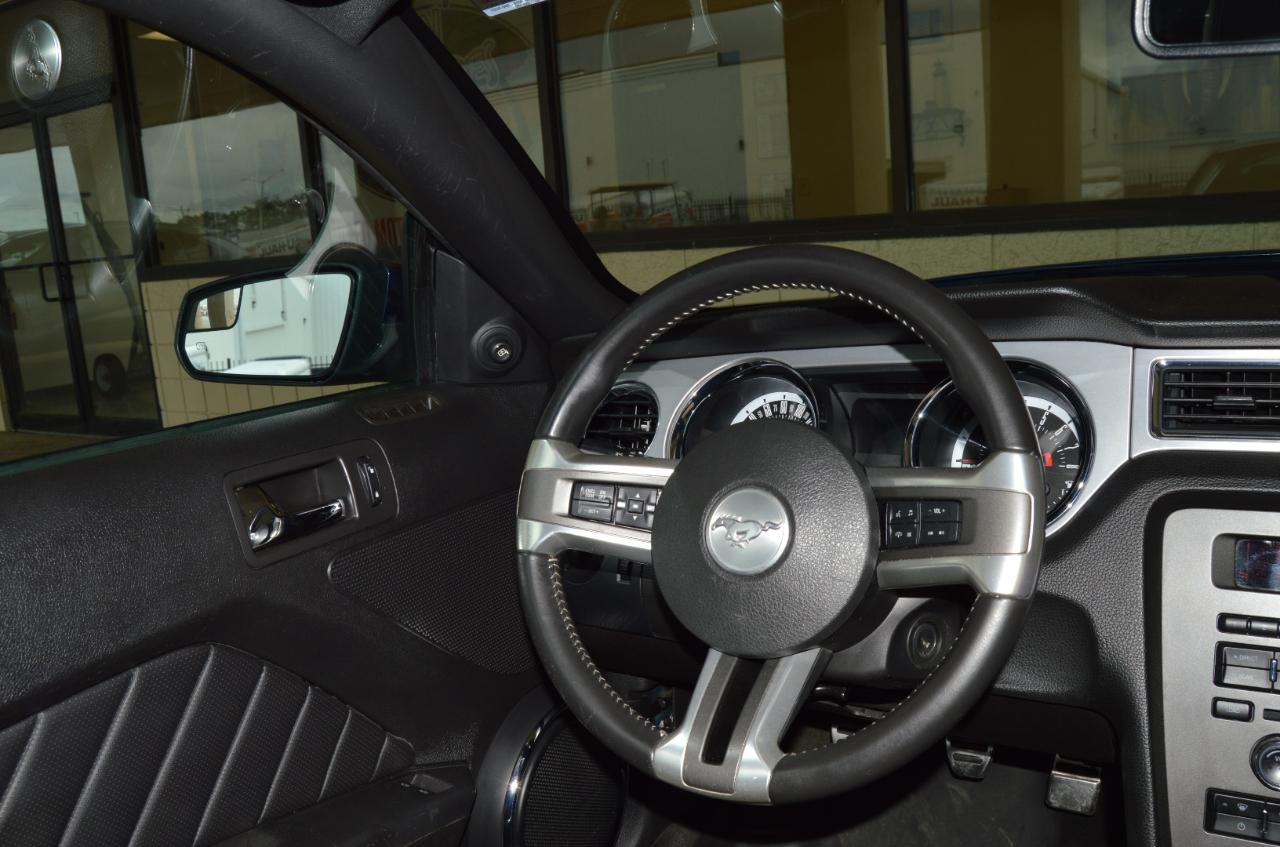 Ford Mustang GT Coupe 2013