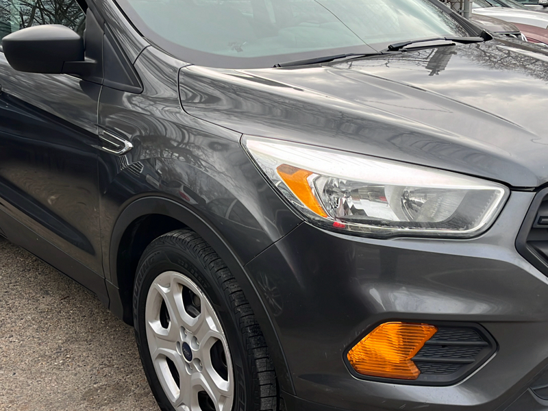 2017 Ford Escape S FWD