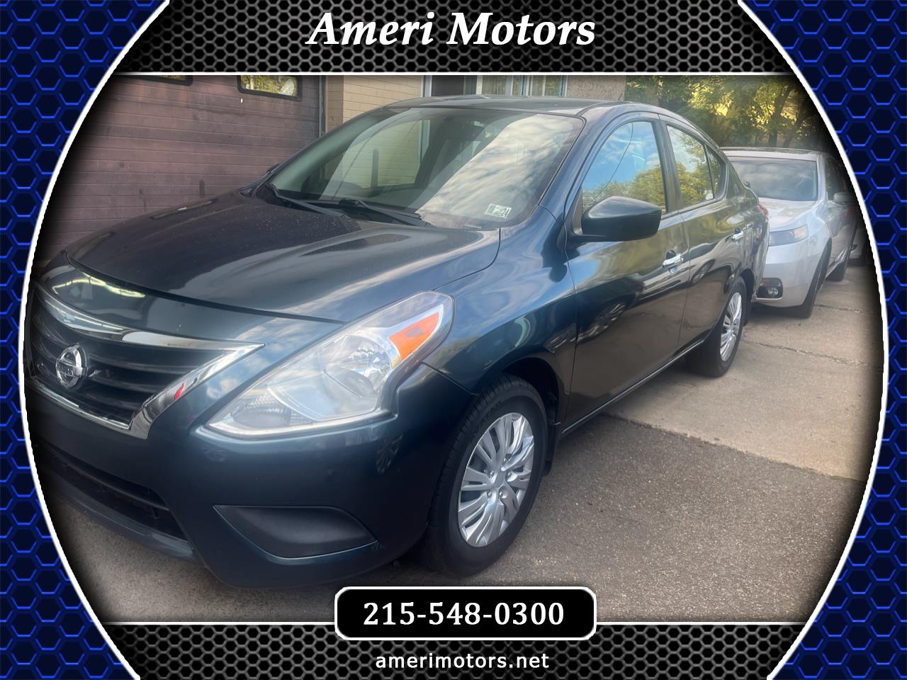 2017 Nissan Versa Sedan SV's photo