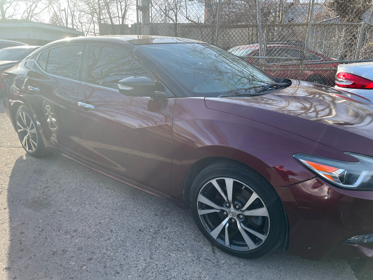 2017 Nissan Maxima SL's photo