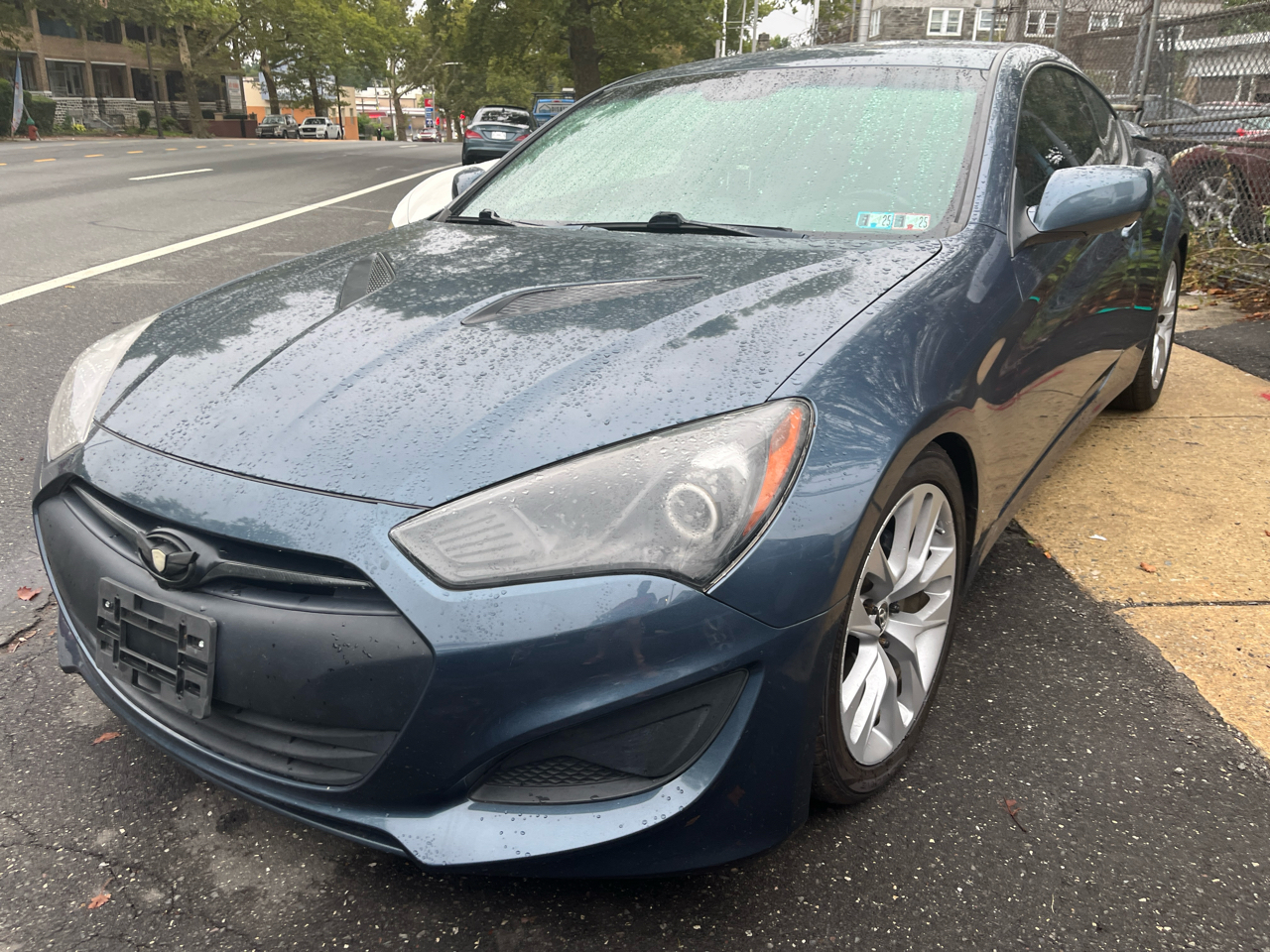 2013 Hyundai Genesis Coupe Premium's photo