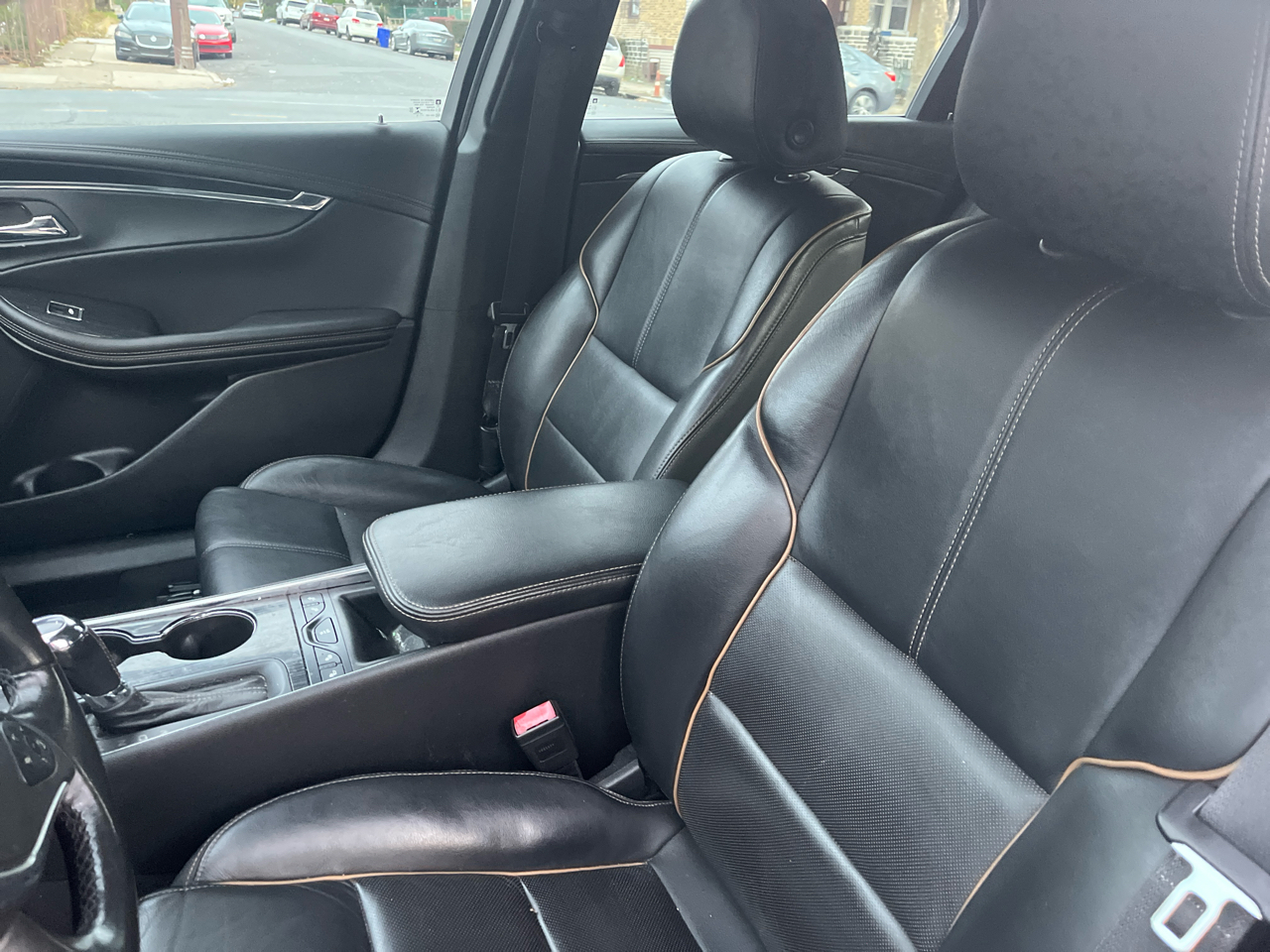 2018 Chevrolet Impala Premier photo 4