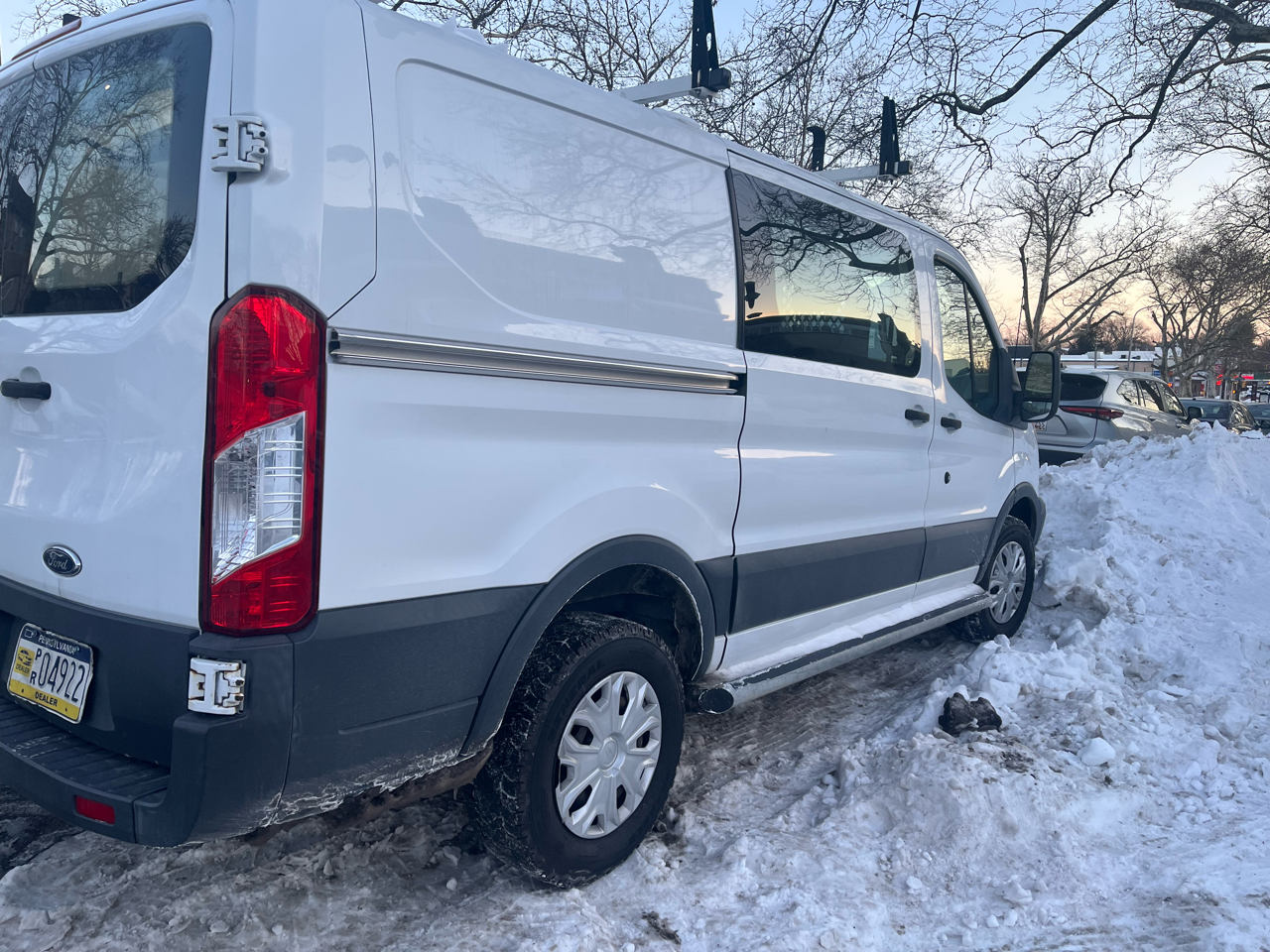 Ford Transit Van T-250 130" Low Rf 9000 GVWR Sliding RH Dr 2018