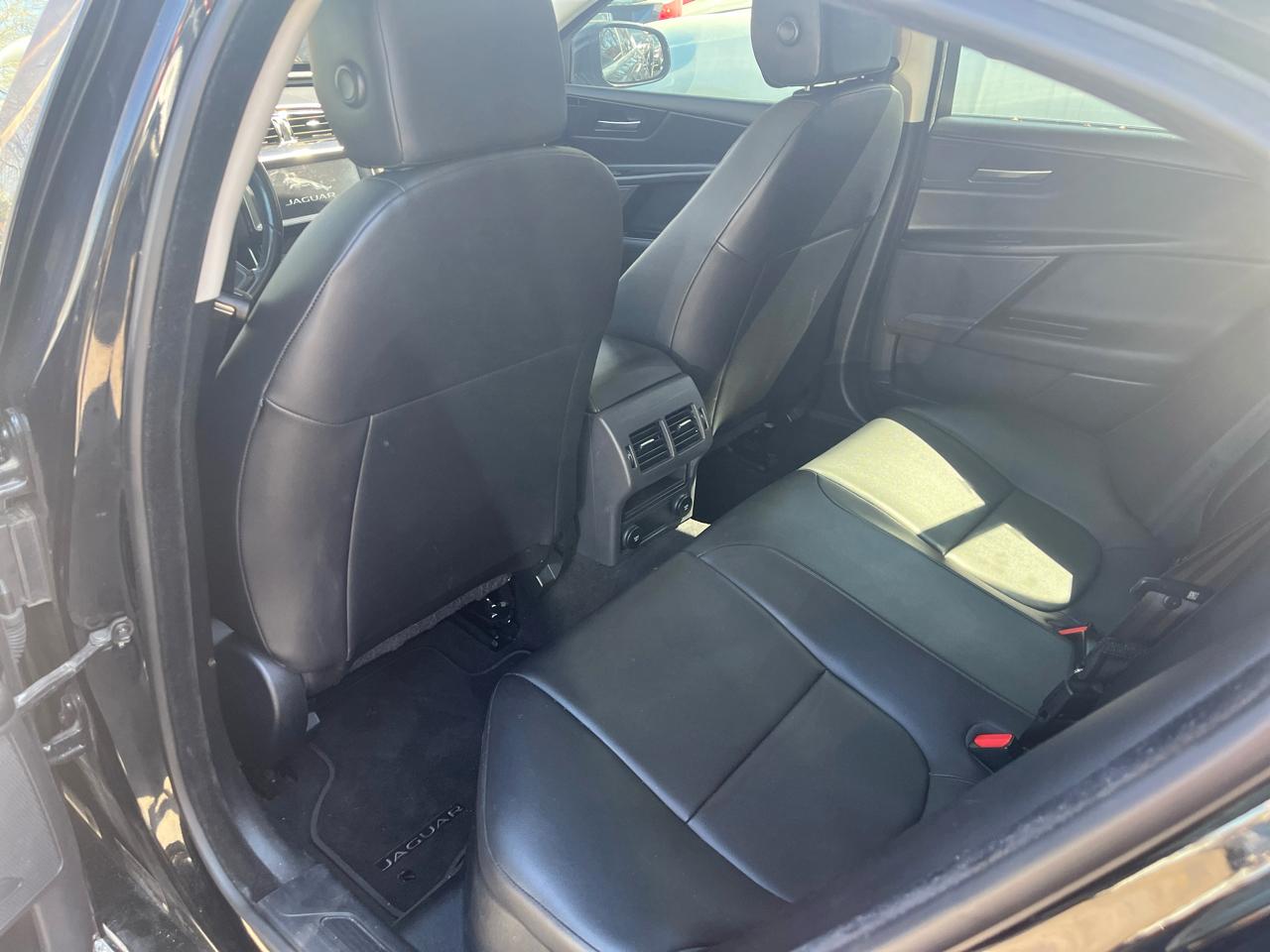 Jaguar XE 25t AWD 2019