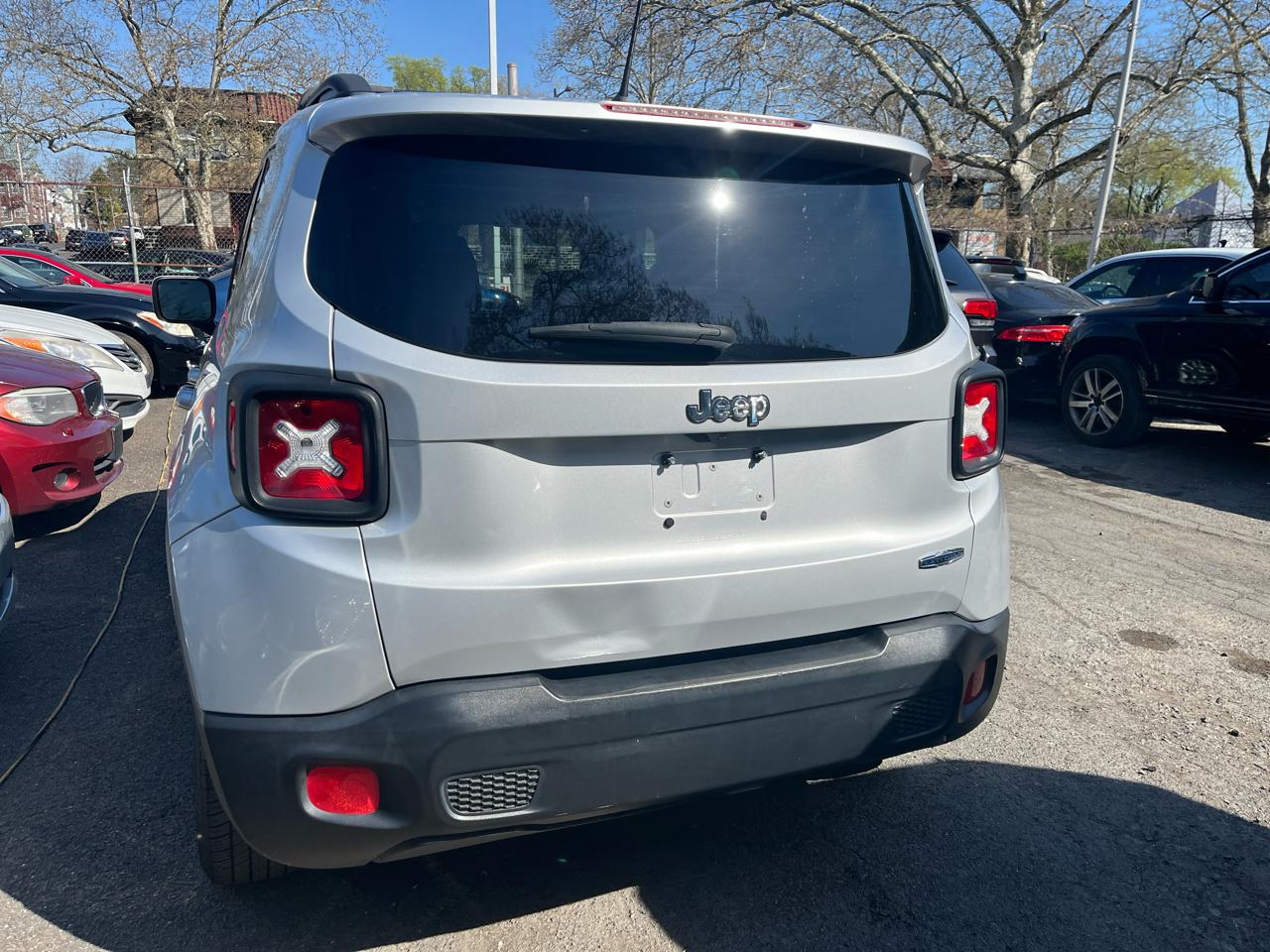 Jeep Renegade FWD 4dr Latitude 2016