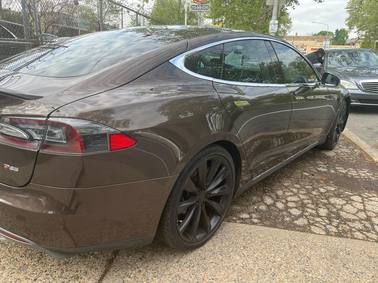 Tesla Model S 4dr Sdn 60 kWh Battery 2014
