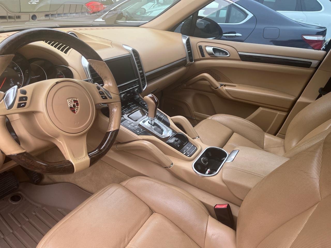 Porsche Cayenne  2014