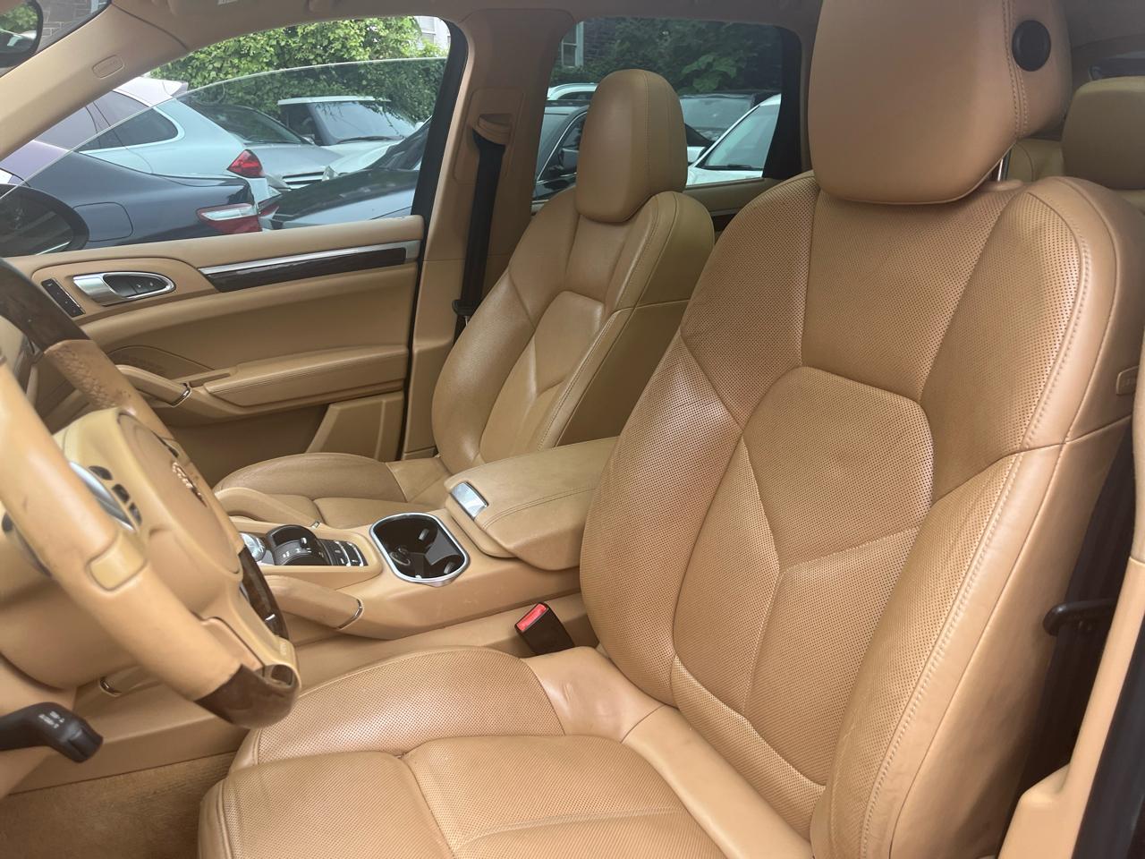 Porsche Cayenne  2014