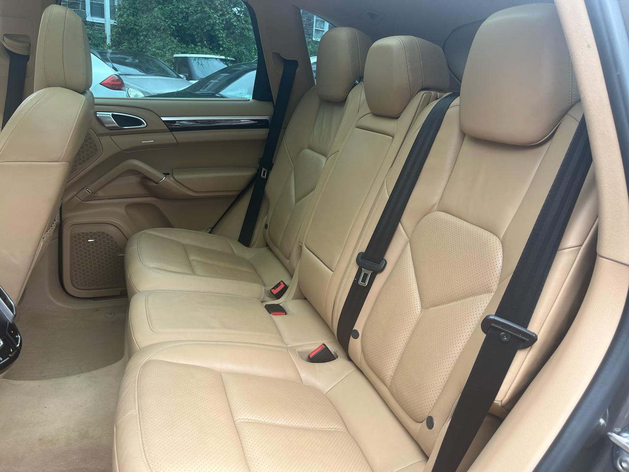 Porsche Cayenne  2014