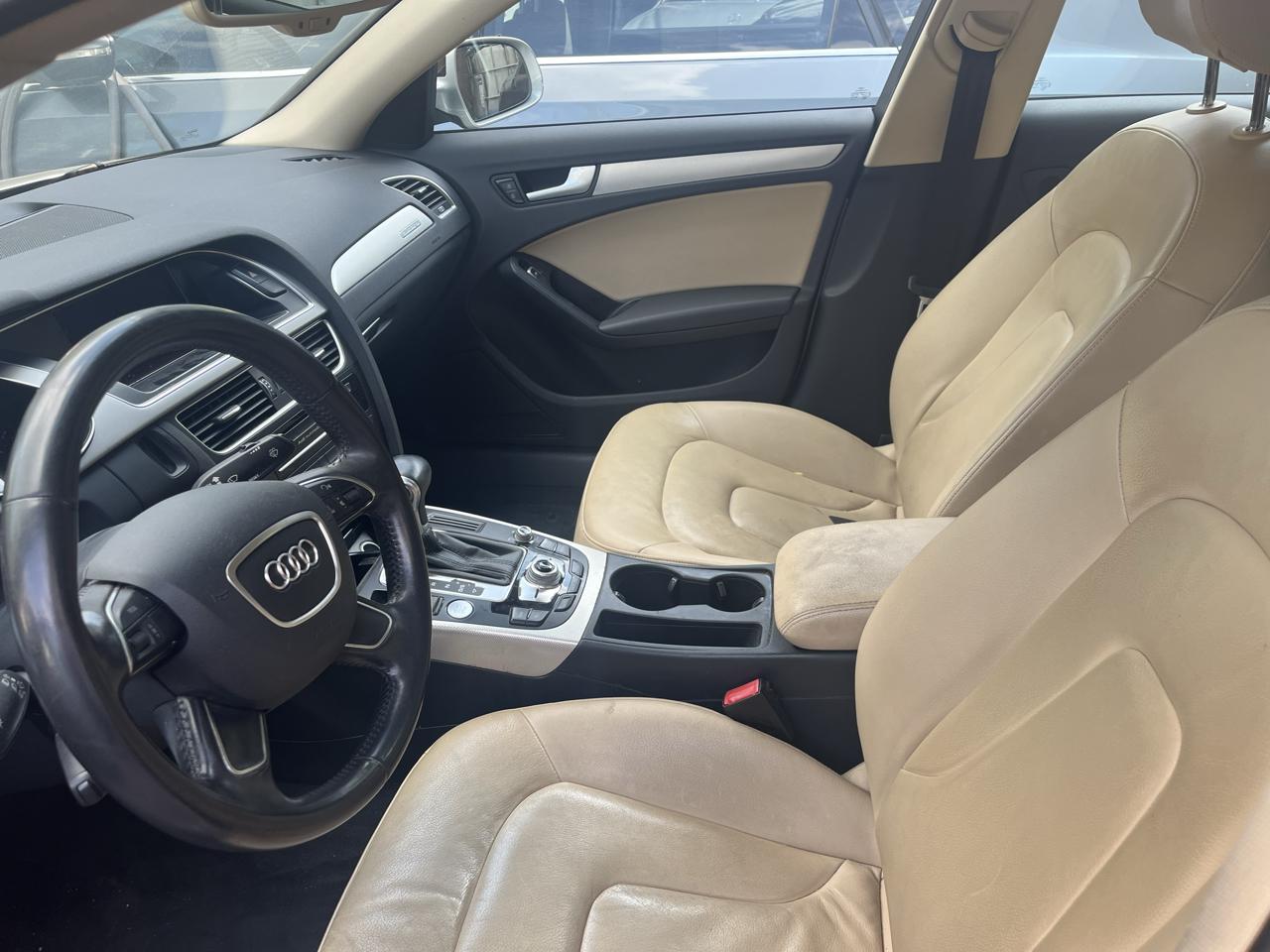 Audi A4 4dr Sdn Auto quattro 2.0T Premium Plus 2014