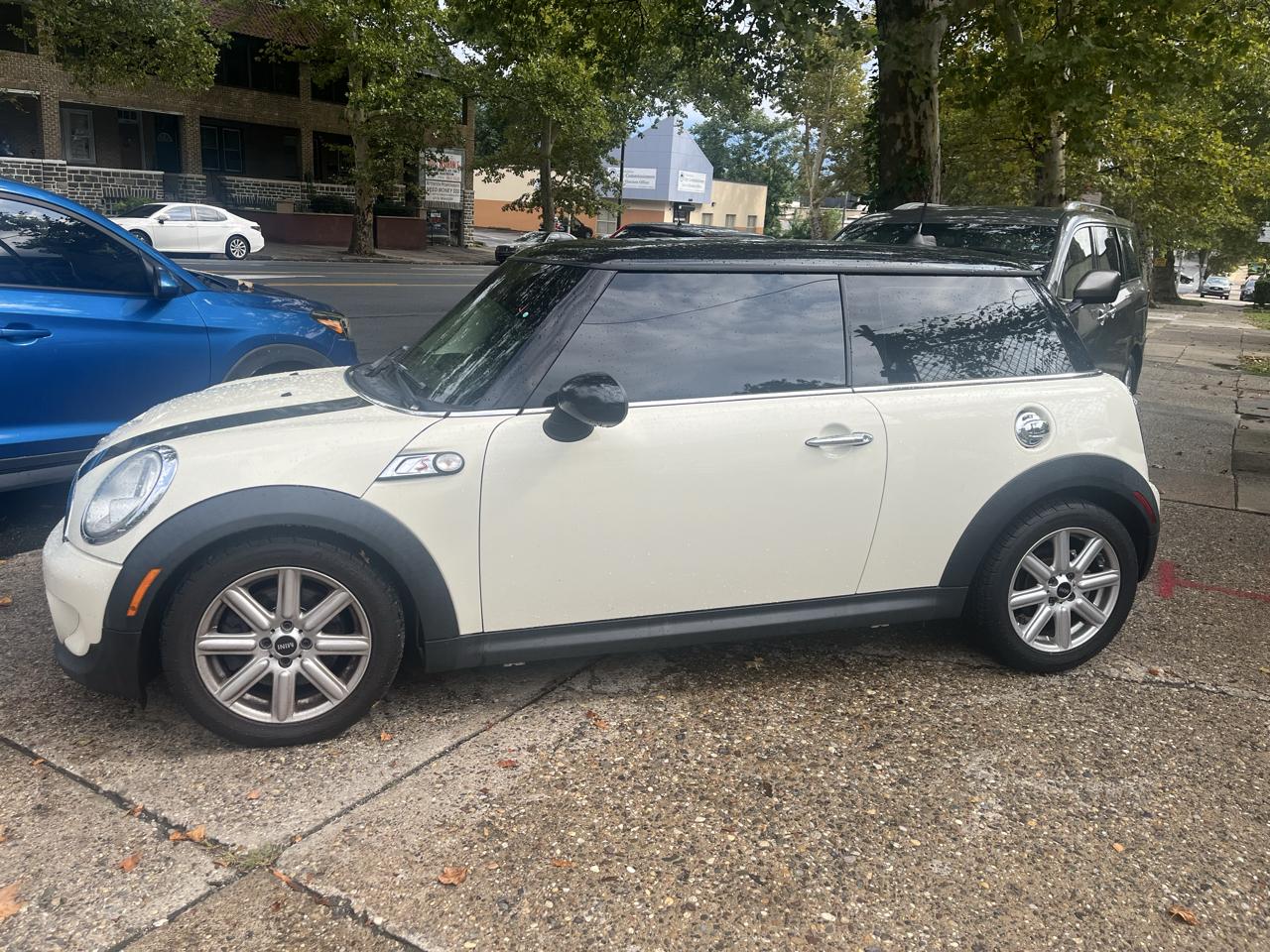 MINI Cooper Hardtop 2dr Cpe S 2012