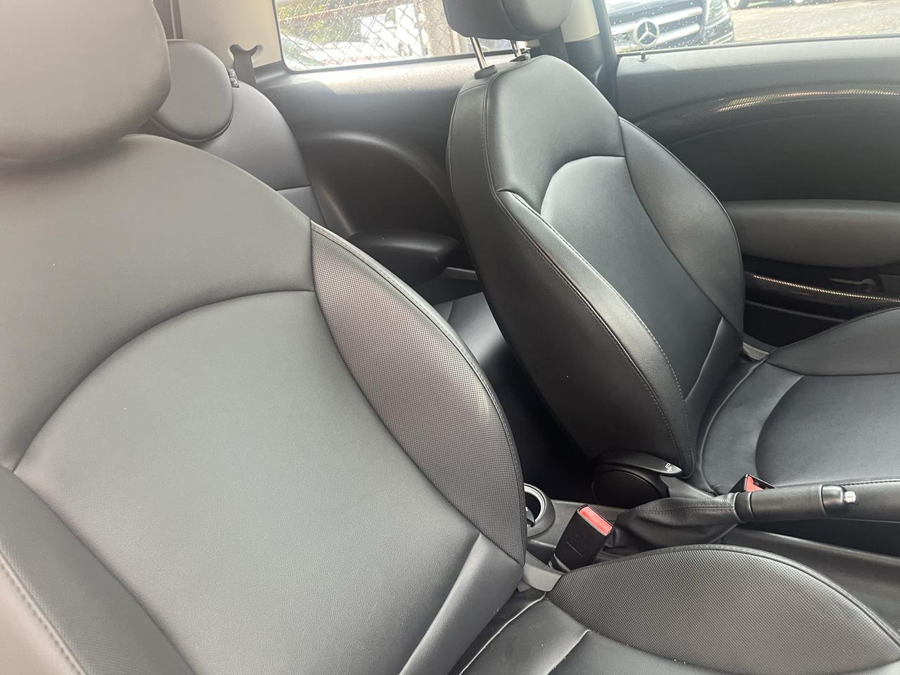 MINI Cooper Hardtop 2dr Cpe S 2012