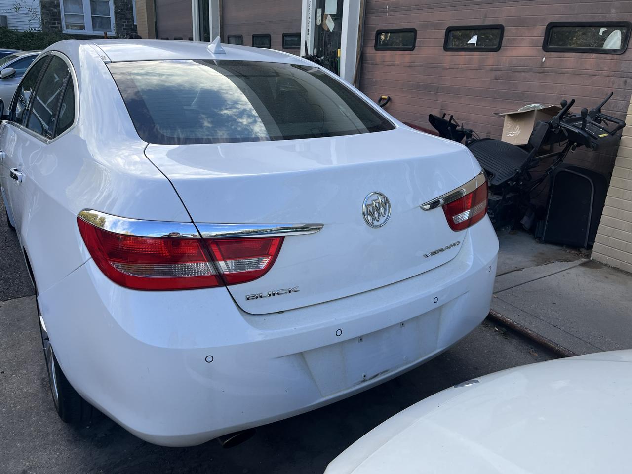 Buick Verano 4dr Sdn Leather Group 2014