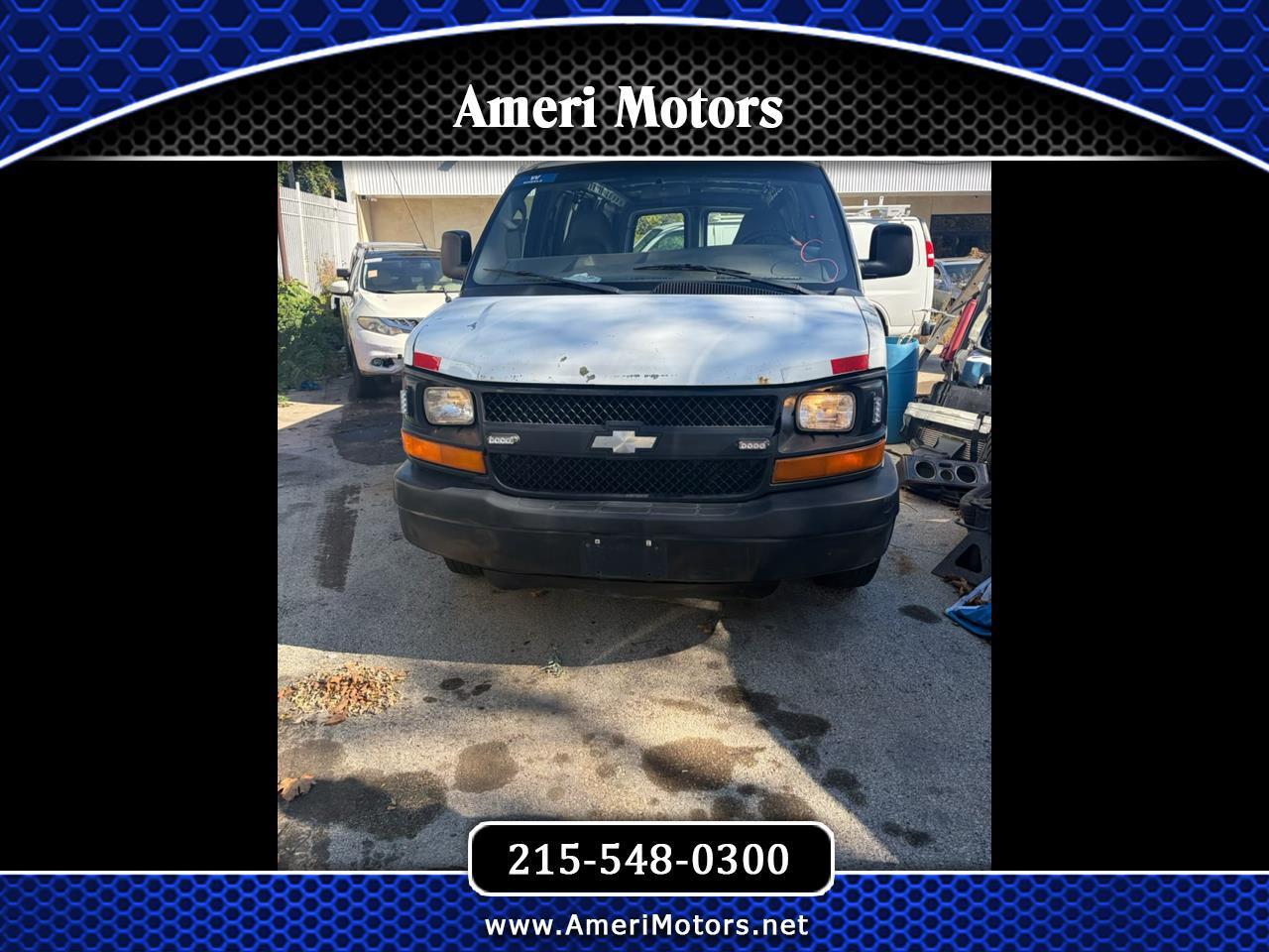 2009 Chevrolet Express Cargo Van RWD 2500 135"