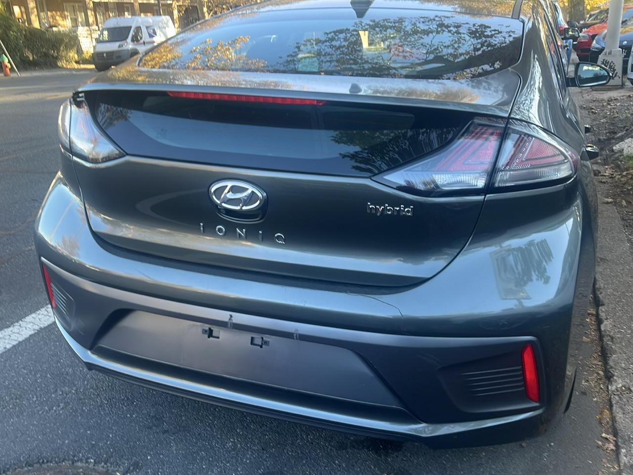 Hyundai Ioniq Hybrid SEL Hatchback 2020
