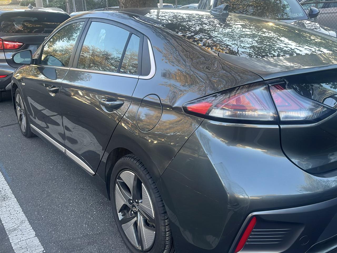 Hyundai Ioniq Hybrid SEL Hatchback 2020