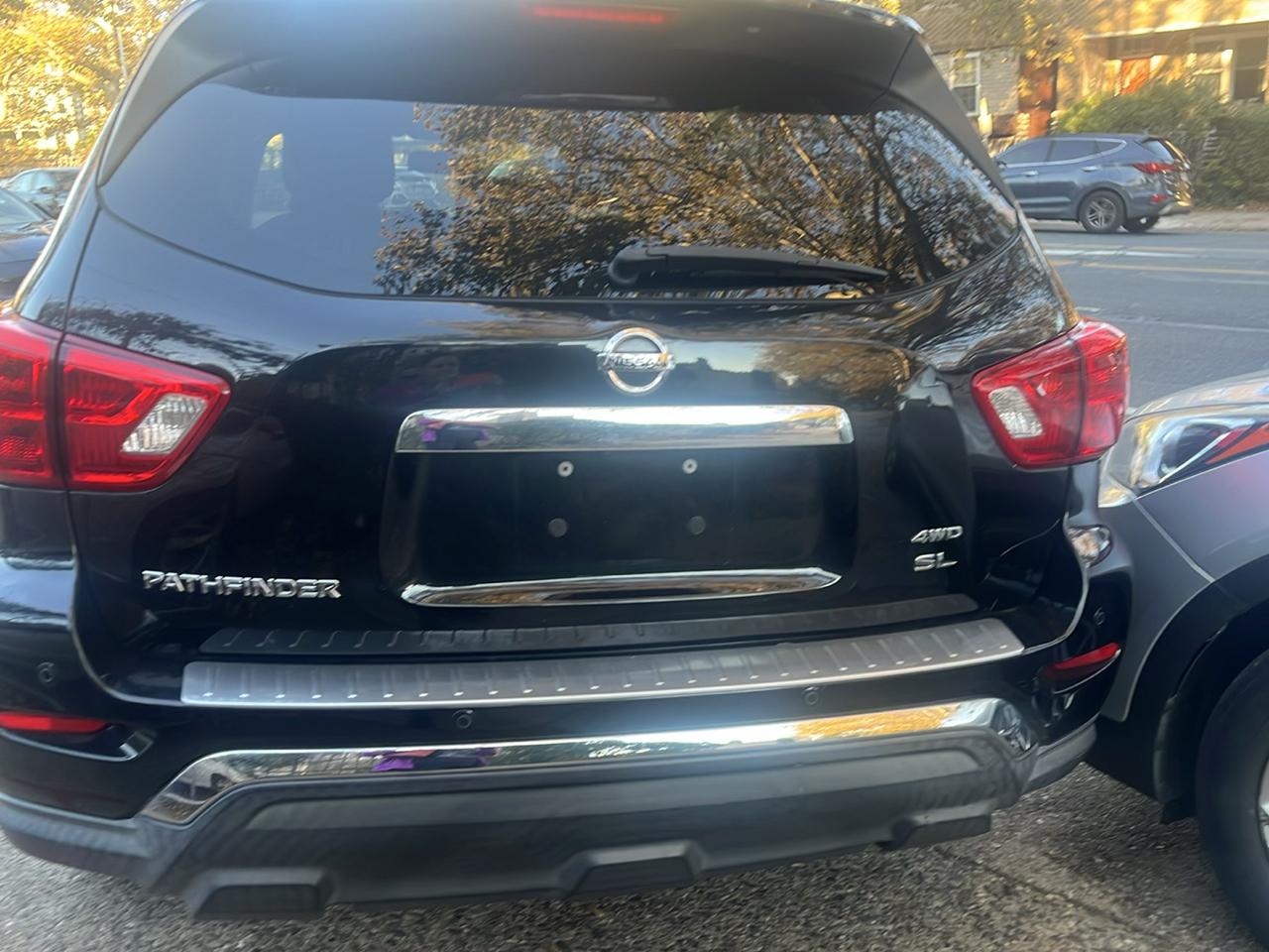 Nissan Pathfinder 4x4 SL 2017