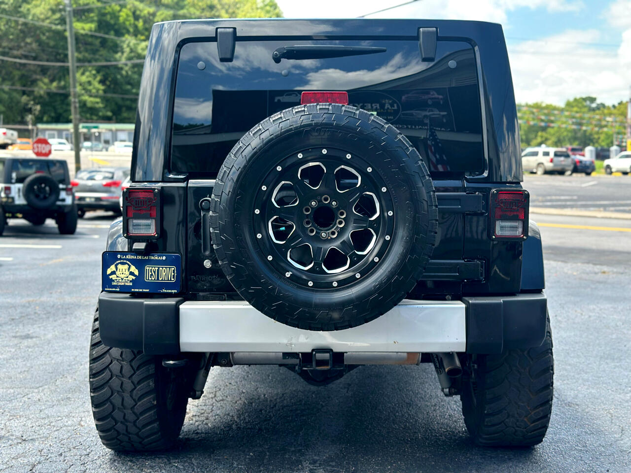 Jeep Wrangler Unlimited Sahara 4WD 2012 Jeep Wrangler Unlimited Sahara 4WD 2012