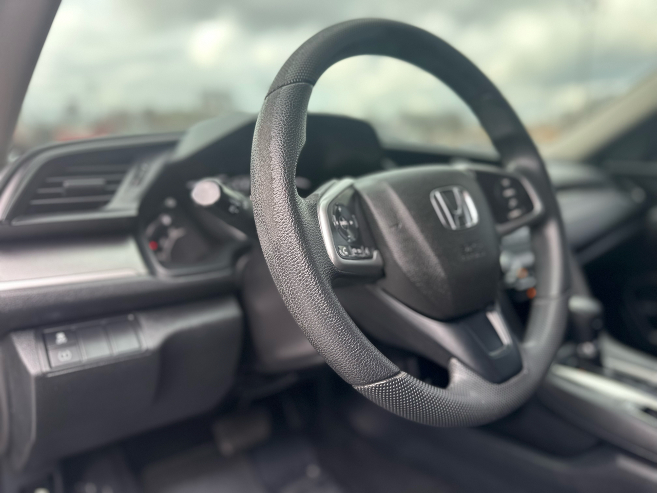 Honda Civic LX Sedan CVT 2017