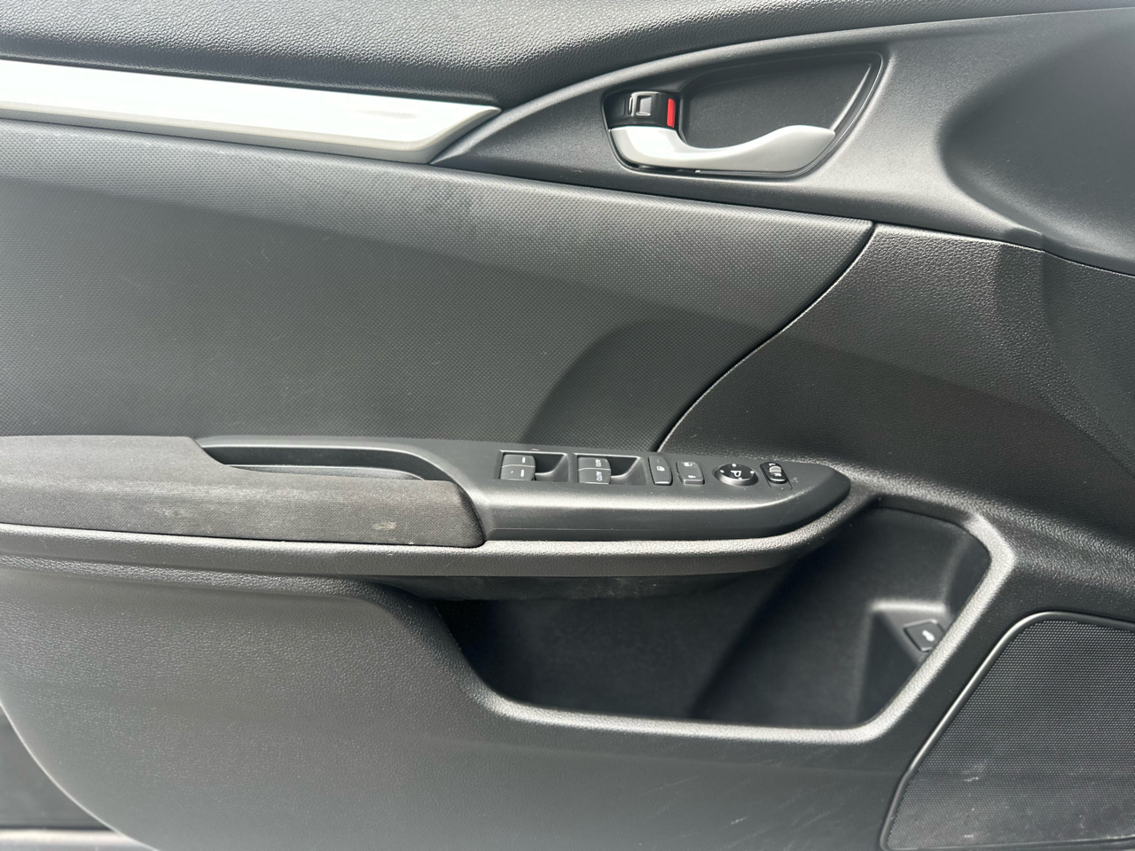 Honda Civic LX Sedan CVT 2017