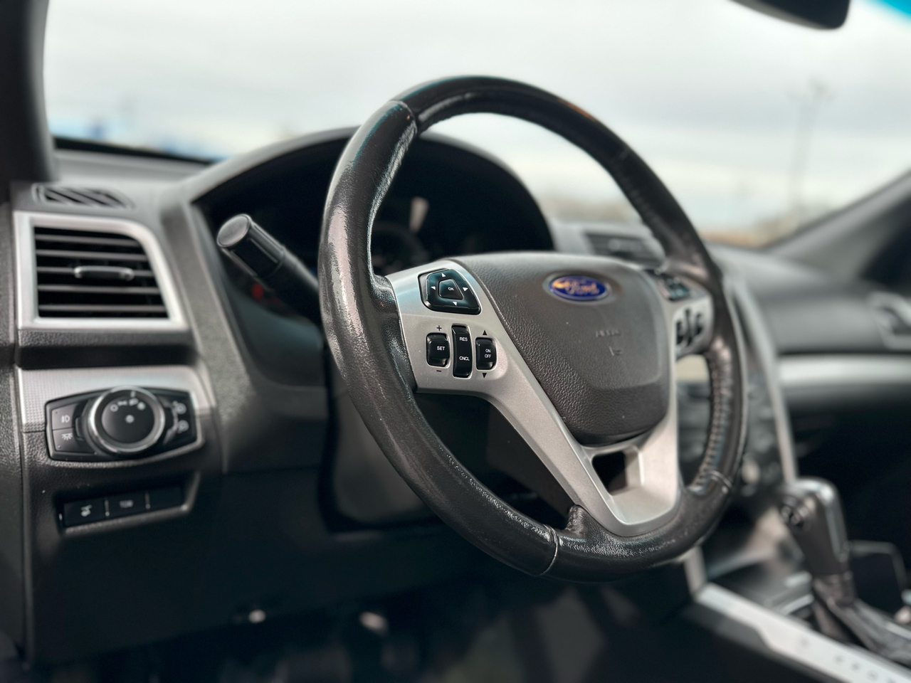 Ford Explorer XLT 4WD 2012