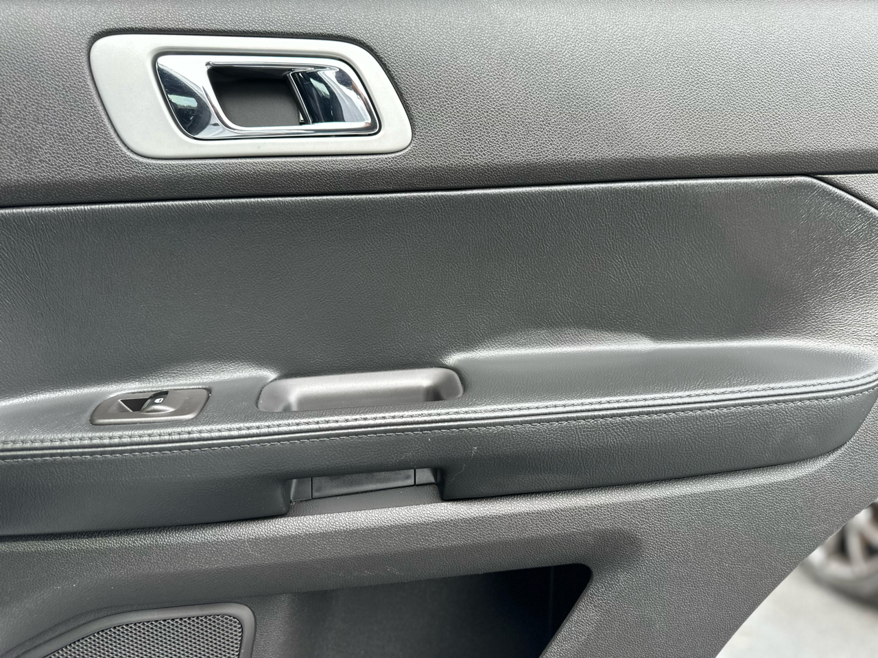 Ford Explorer XLT 4WD 2012