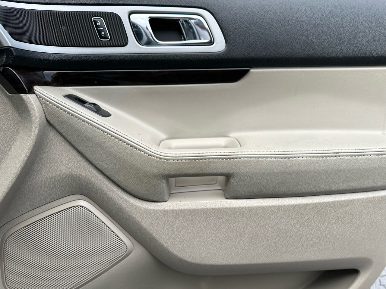 Ford Explorer Limited FWD 2015