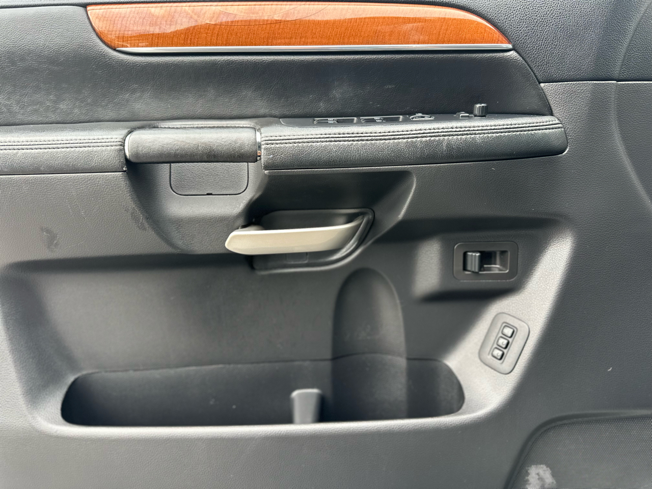 Infiniti QX56 RWD 2008