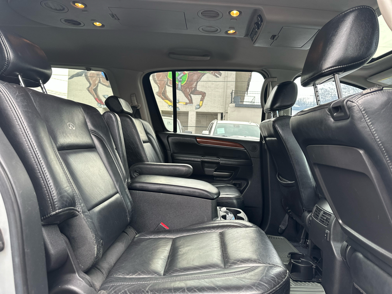 Infiniti QX56 RWD 2008