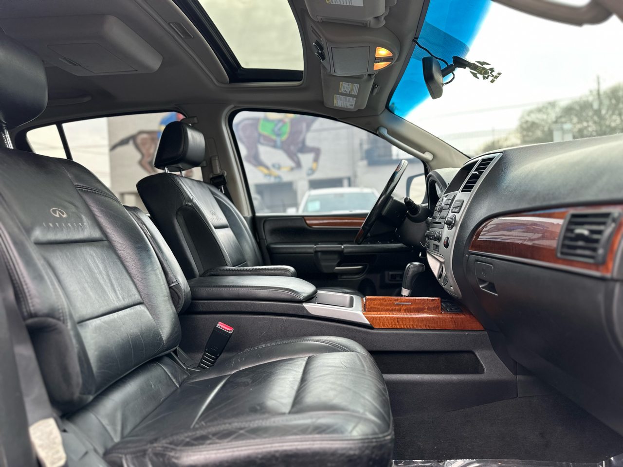 Infiniti QX56 RWD 2008