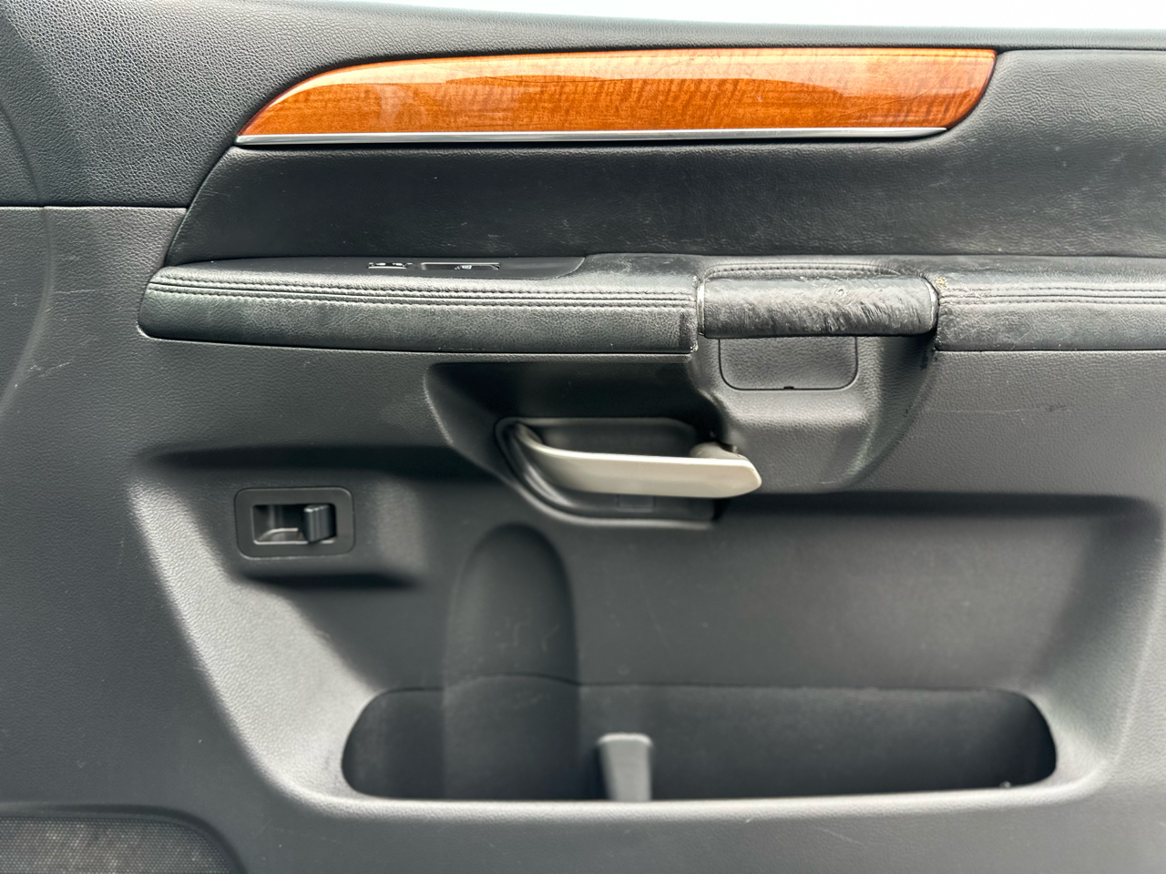 Infiniti QX56 RWD 2008