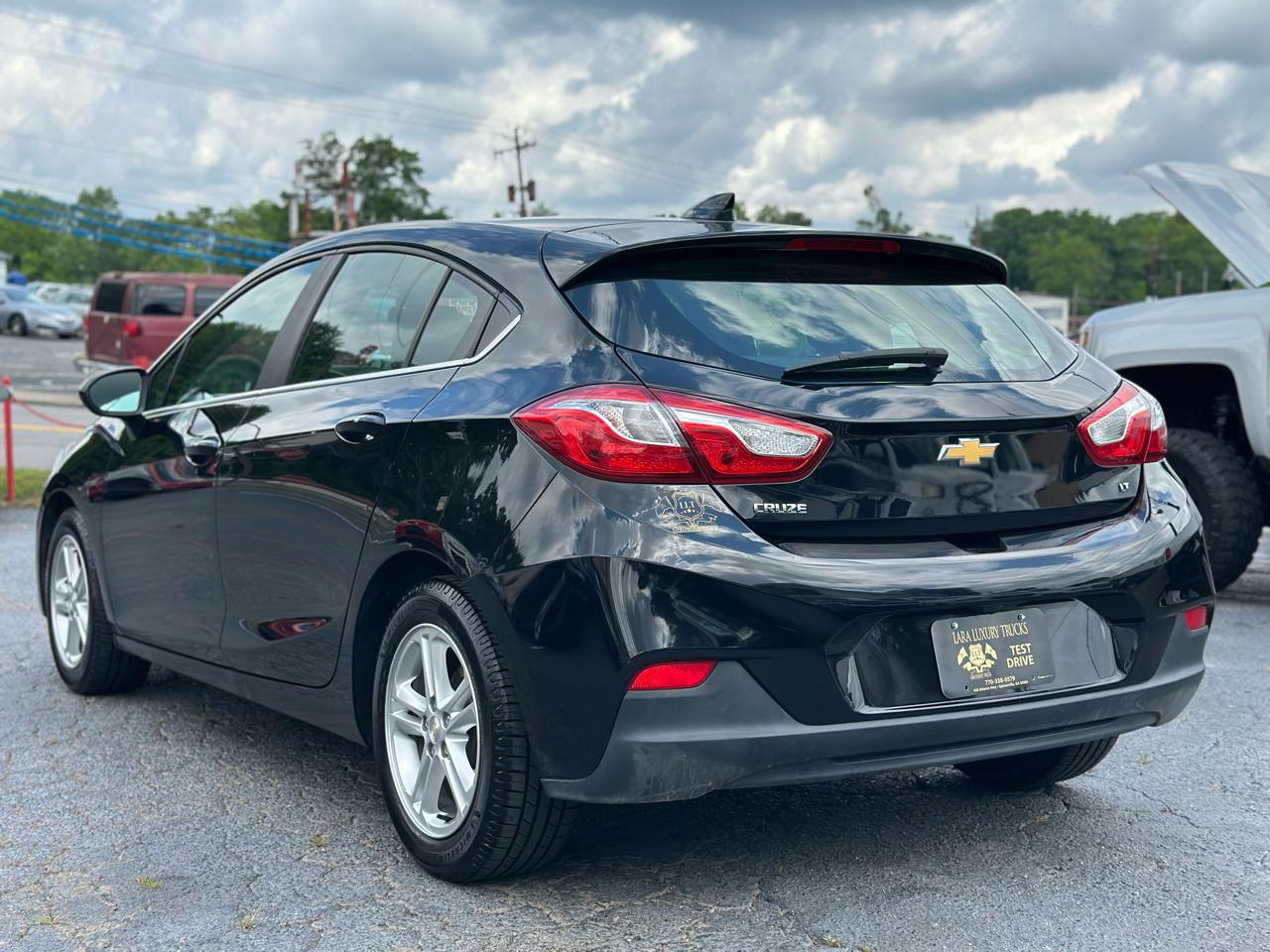 Chevrolet Cruze LT Auto Hatchback 2017