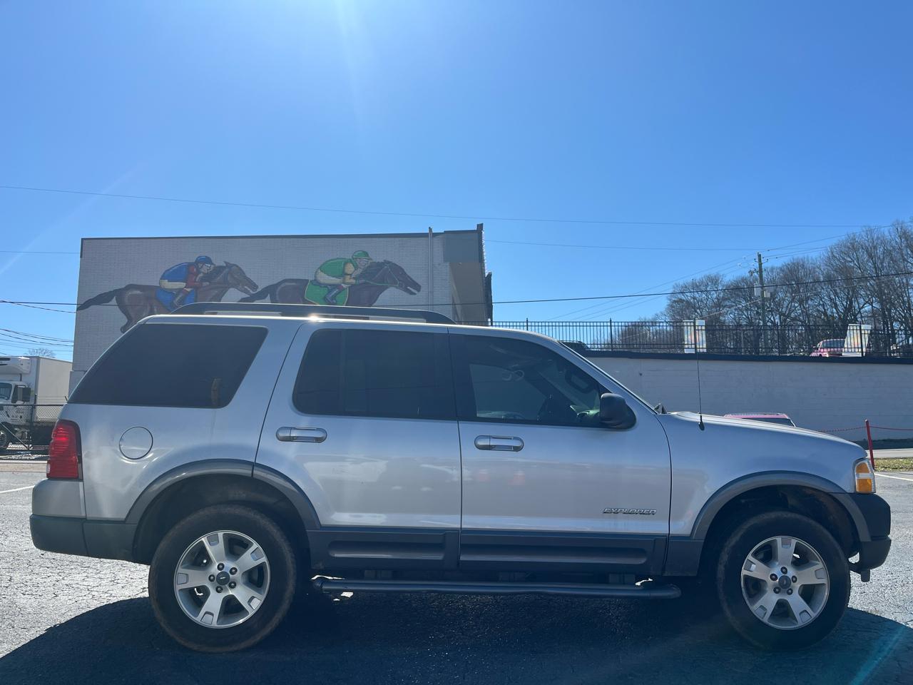 Ford Explorer XLT 4.0L 2WD 2005