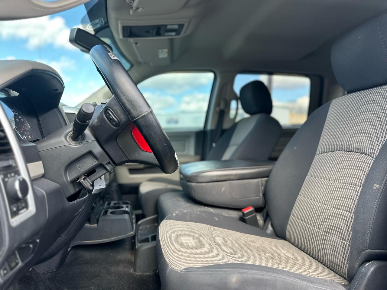 RAM 2500 Laramie Crew Cab LWB 2WD 2011