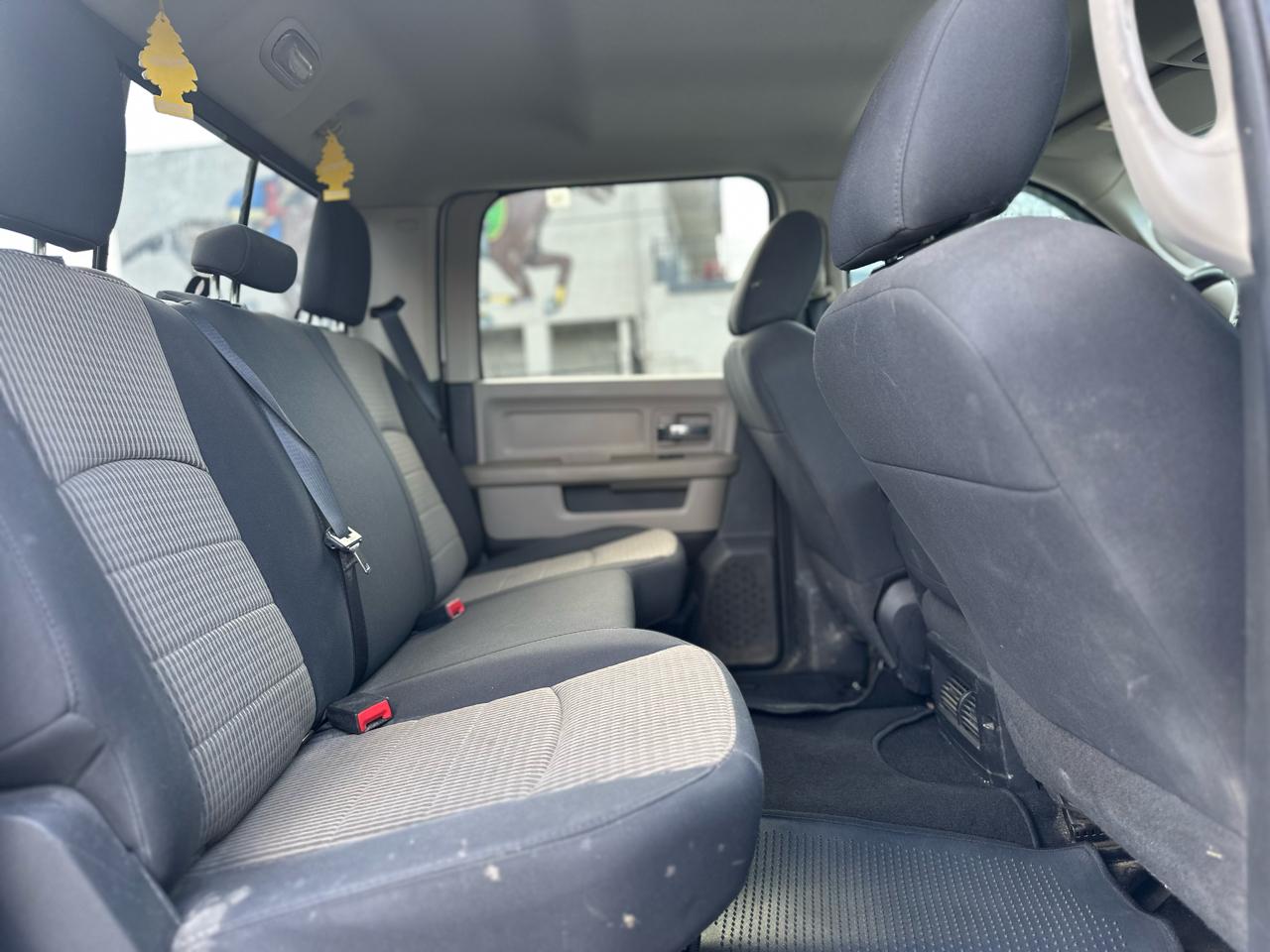 RAM 2500 Laramie Crew Cab LWB 2WD 2011