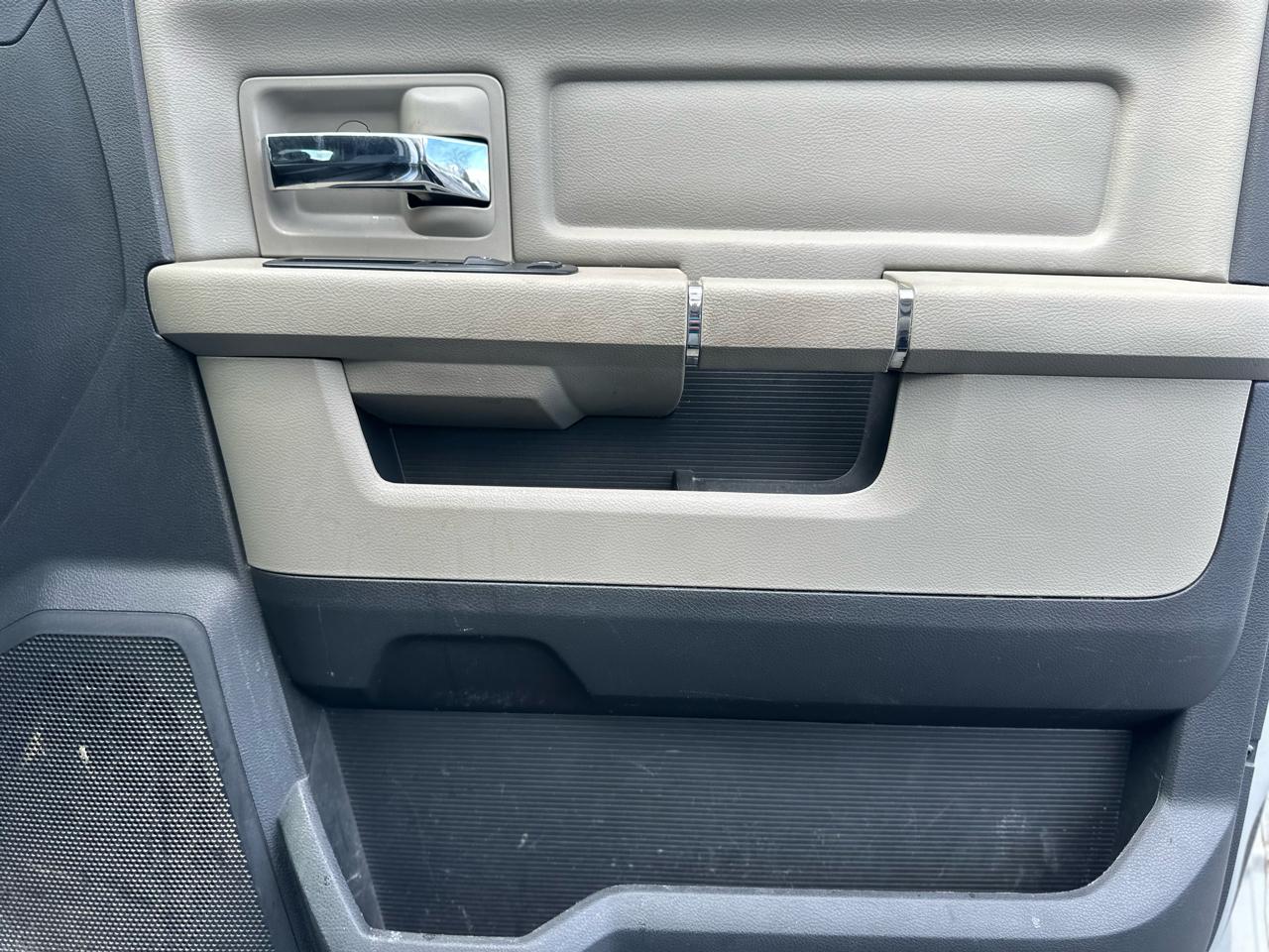 RAM 2500 Laramie Crew Cab LWB 2WD 2011